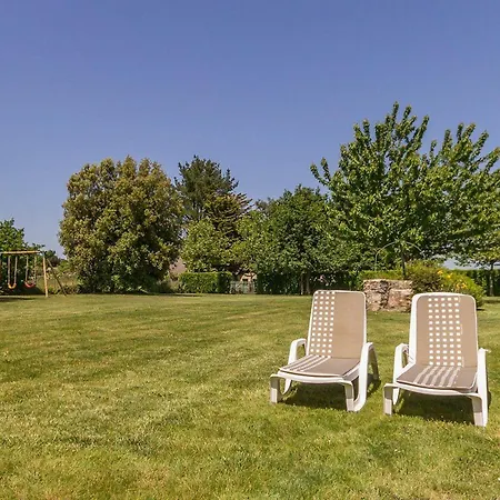 Holiday home Chaumiere Typique Avec Jardin Clos, Proche Guerande Et La Baule, Ideale Pour Familles Et Cyclistes - Fr-1-306-1091 Saint-Lyphard
